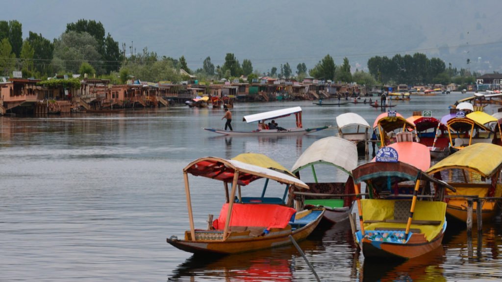 Srinagar Honeymoon Tour