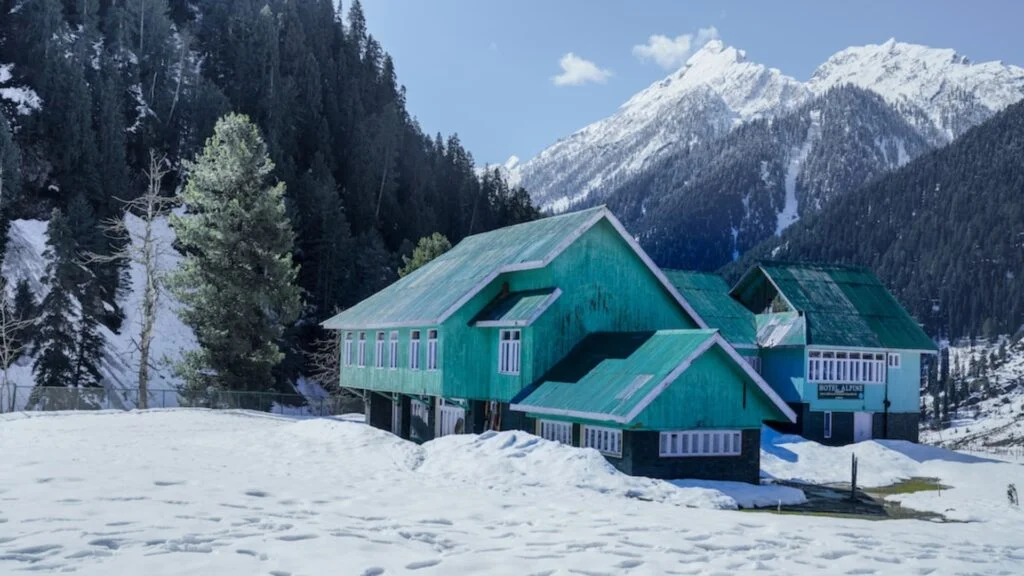 kashmir trip things to carry october to february