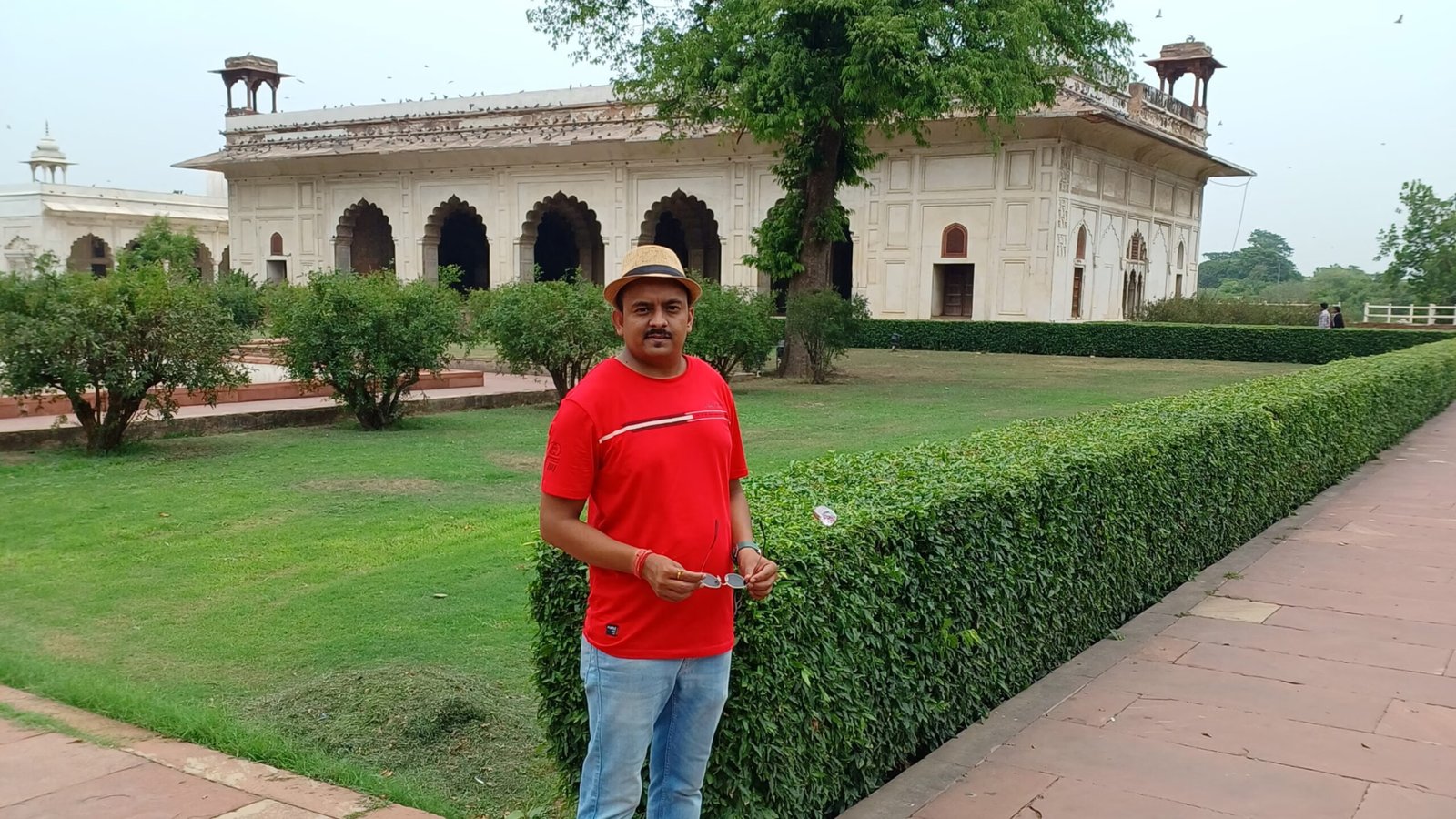 Delhi journey travelogue by Shrey Srivastava