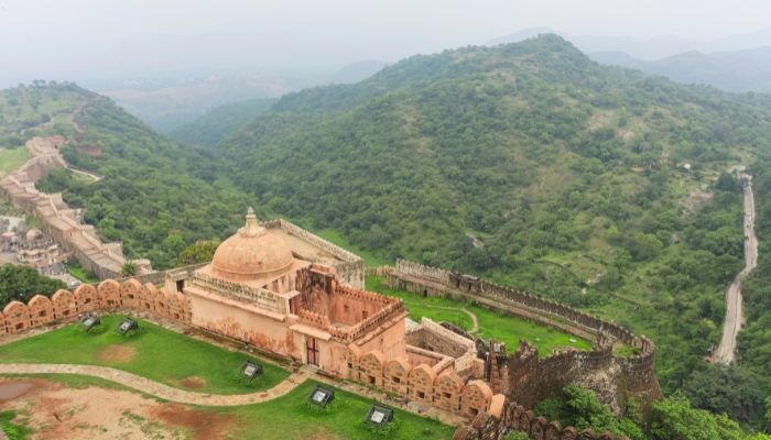 kumbhalgarh travel guide fort places temples things to do