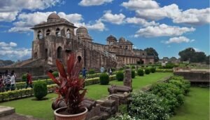 Weekend getaways near Indore