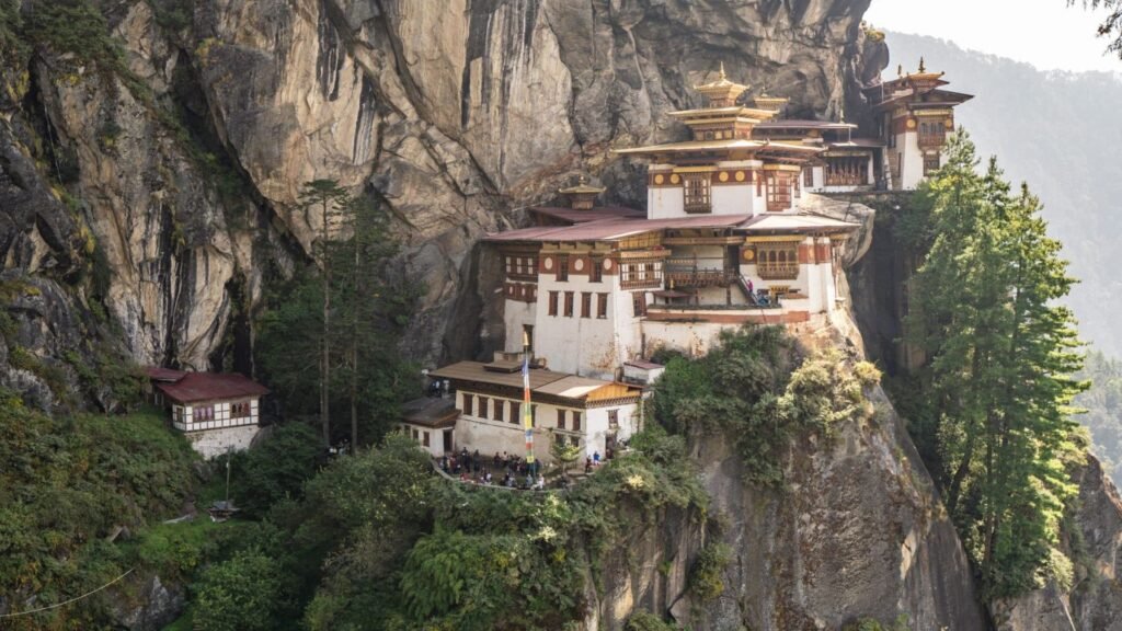 Bhutan Travelogue Tigers Nest Travel Guide by Jayanthi Chandrasekaran