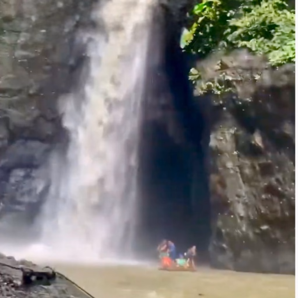 Pagsanjan waterfalls and the Devil&rsquo;s cave entrance - Echoes of Stones Travelogue